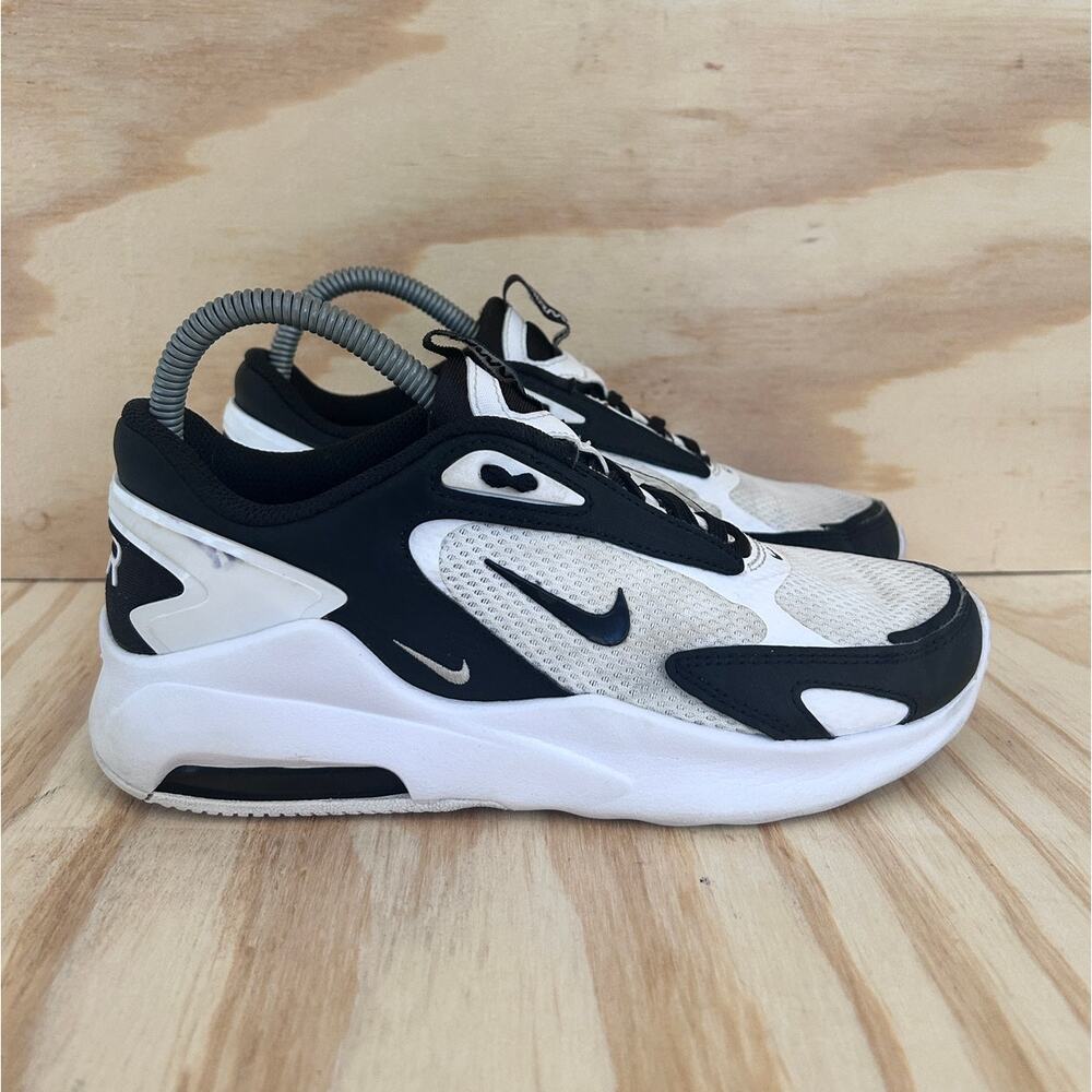 Nike Black and White Athletic Shoes